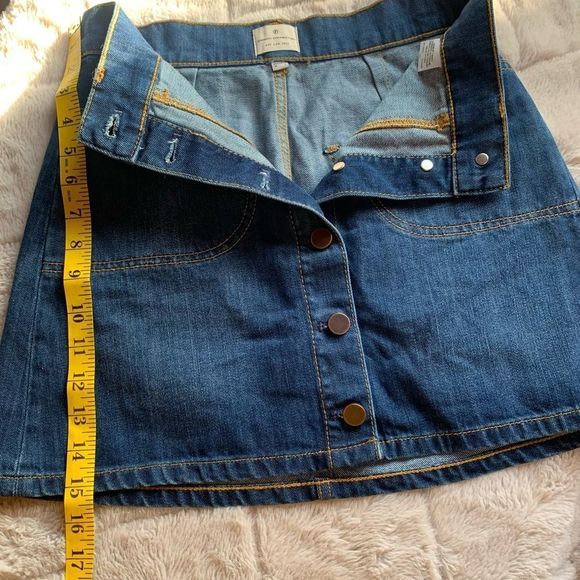 French Connection Size 0 Denim button all the way up skirt - Picture 2 of 4